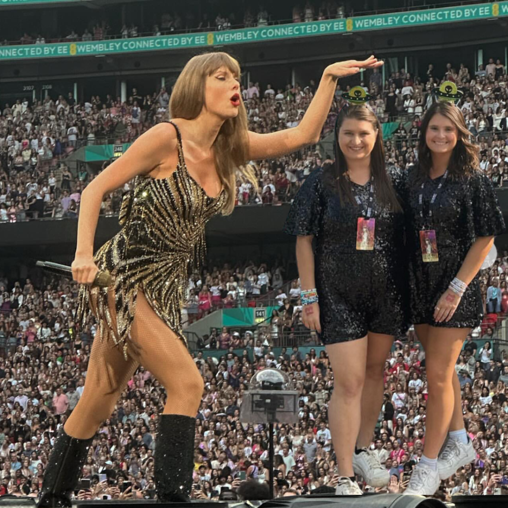 LoudCrowd's Alexa joins Taylor Swift on stage!